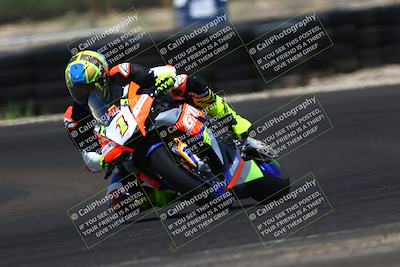 media/Jun-07-2025-TrackDaz (Sat) [[4413525952]]/A Group/1pm (Turn 1)/